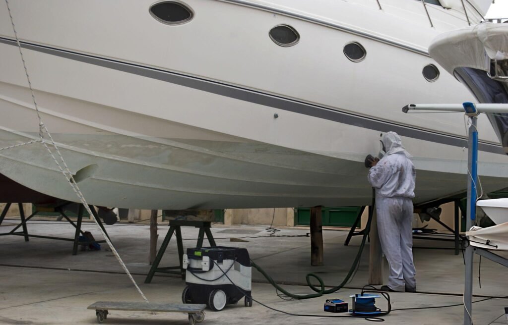 Boat mechanic services in Miami